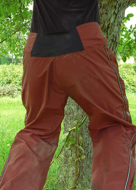 regenhose_weinrot_sina_2