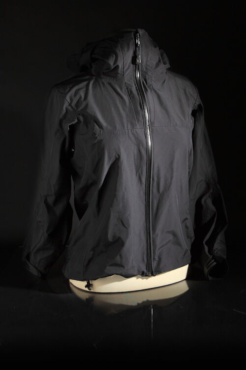 Anne's DIY Outdoor Projects: Rain Jacket, Softshell & More | extremtextil
