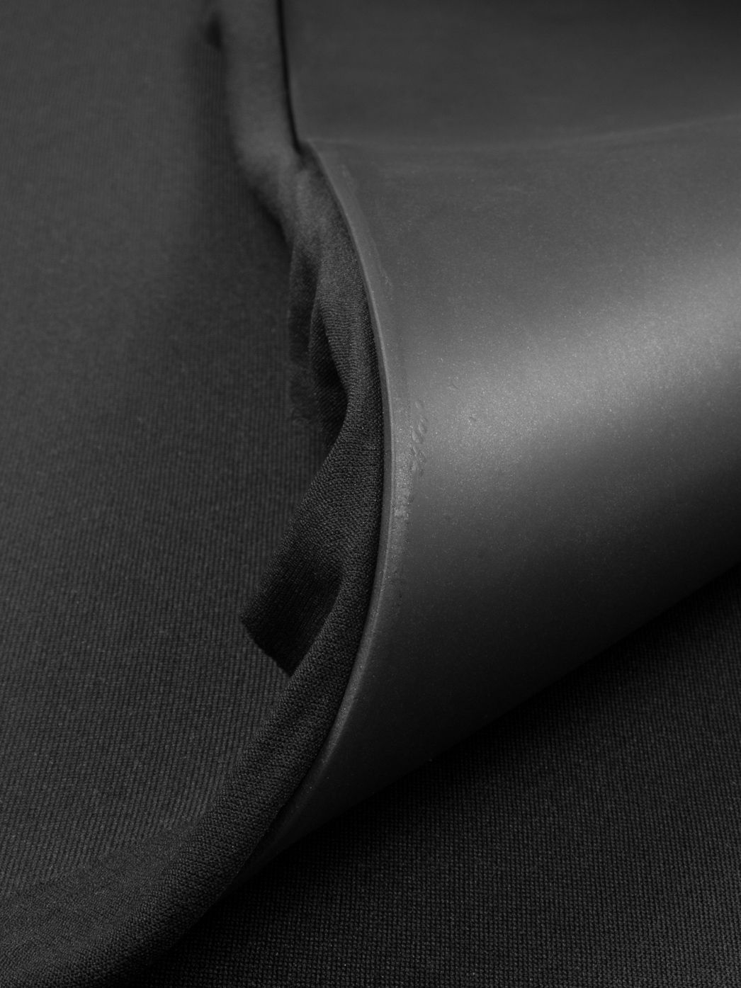 Neoprene, Jersey on one side/smooth surface 3mm, black/black