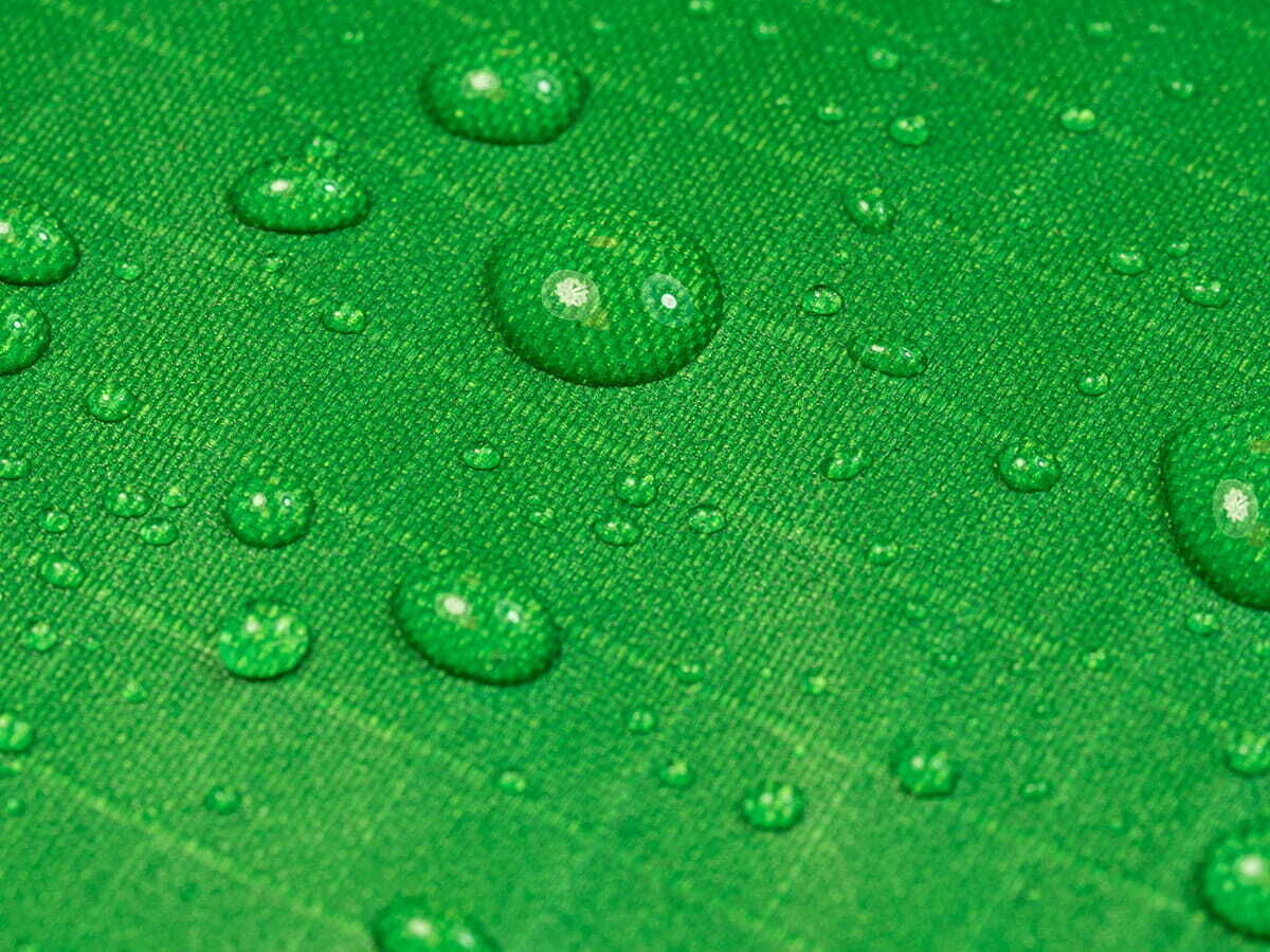 Beschichtete vs. unbeschichtete Stoffe für DIY-Outdoor-Projekte | extremtextil